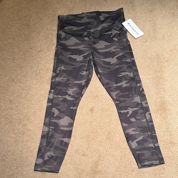 Athleta Pants - Athleta Women’s Camo Leggings in Olive